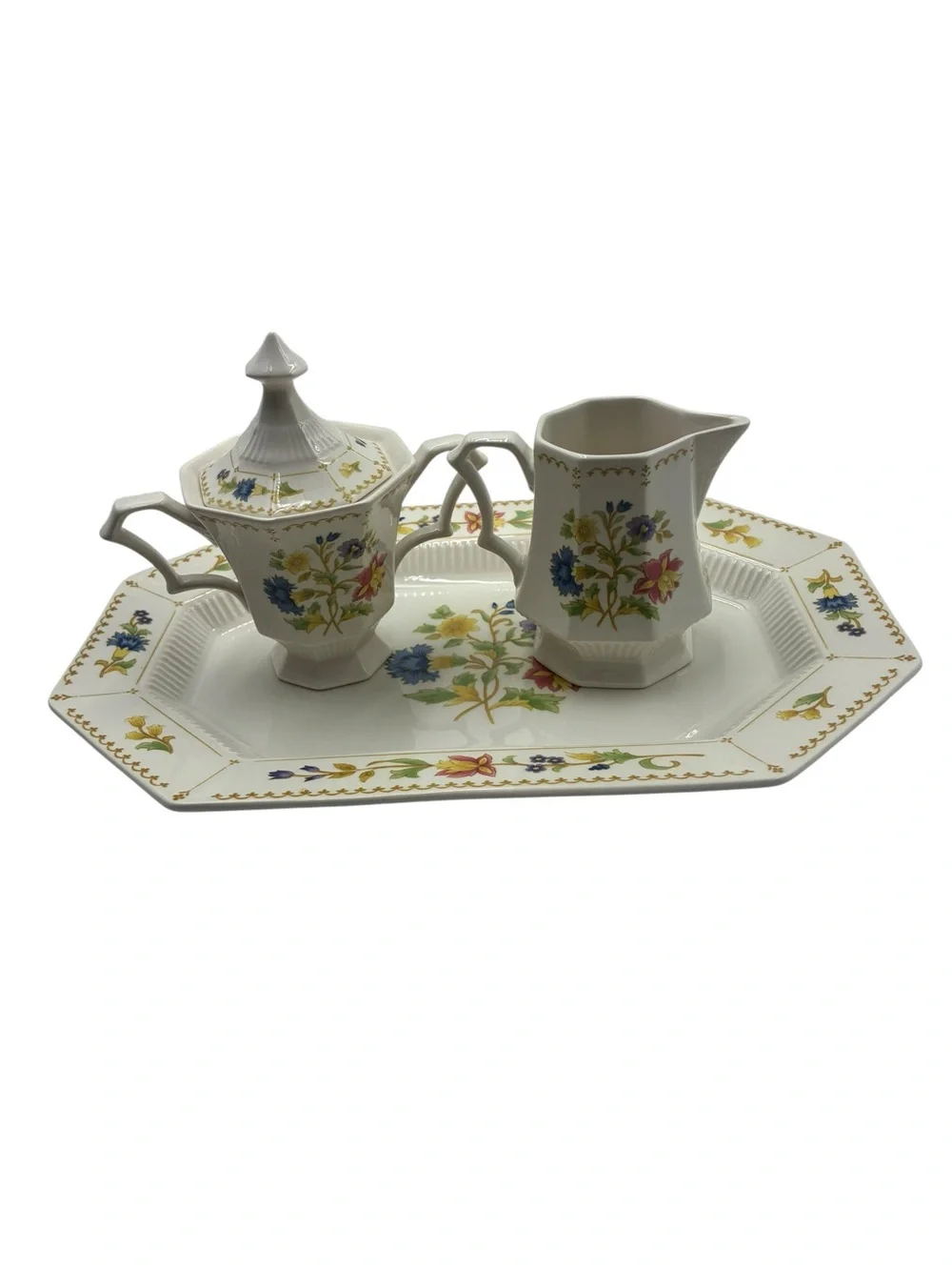 Nikko Classic Collection Magenta 3-Piece Set Platter, Creamer, Sugar Bowl Lid